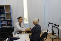 С целью оказания специализированной медицинской помощи гражданам пожилого возраста старше 60 лет, начиная со 2 июля 2018г. в поликлиниках №1 и №2 начали работу кабинеты гериатрии.